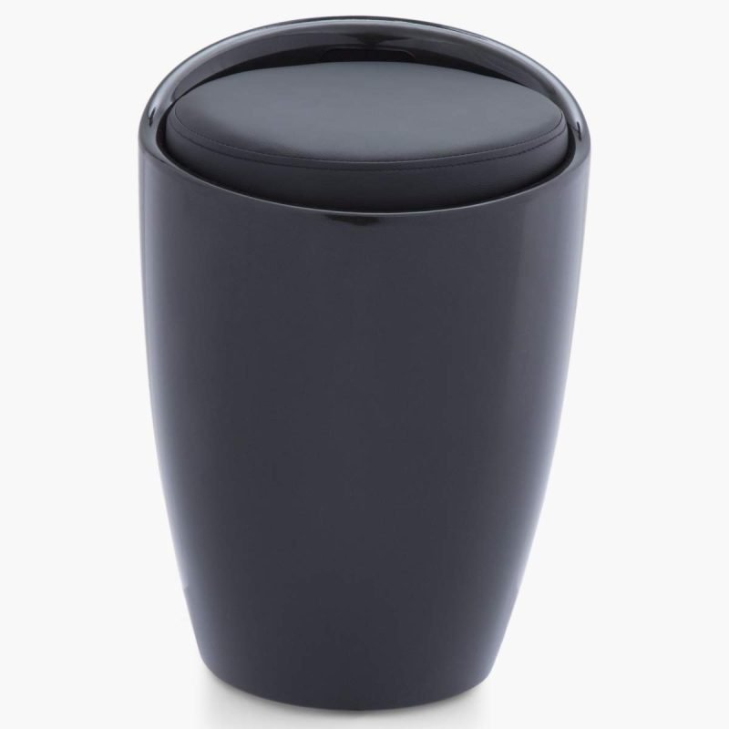 Tabouret noir au design moderne